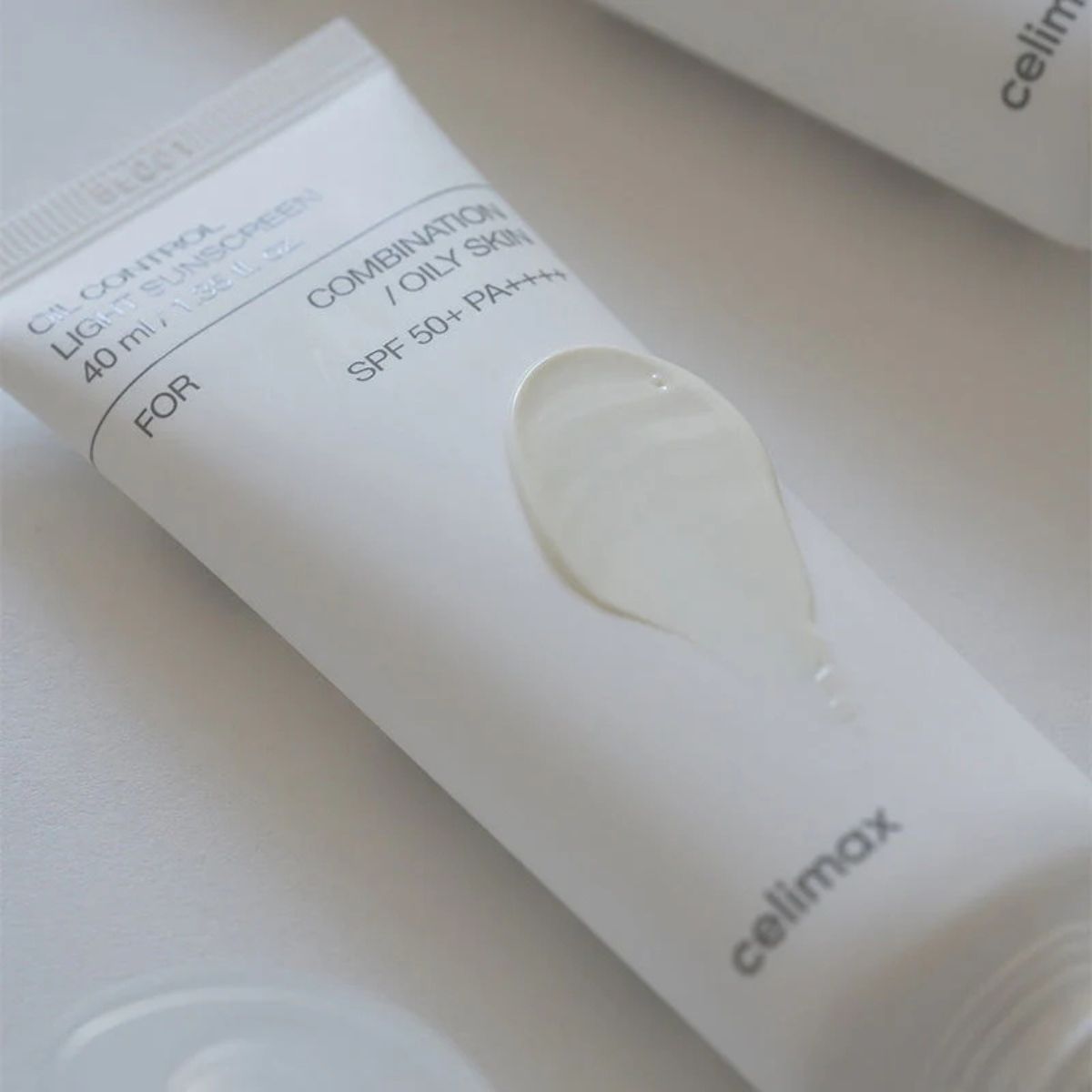 Oil Control Light Sunscreen 40mL