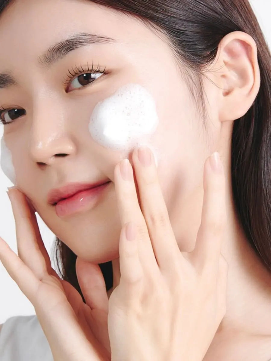 Soon Jung pH 6.5 Whip Cleanser Etude House