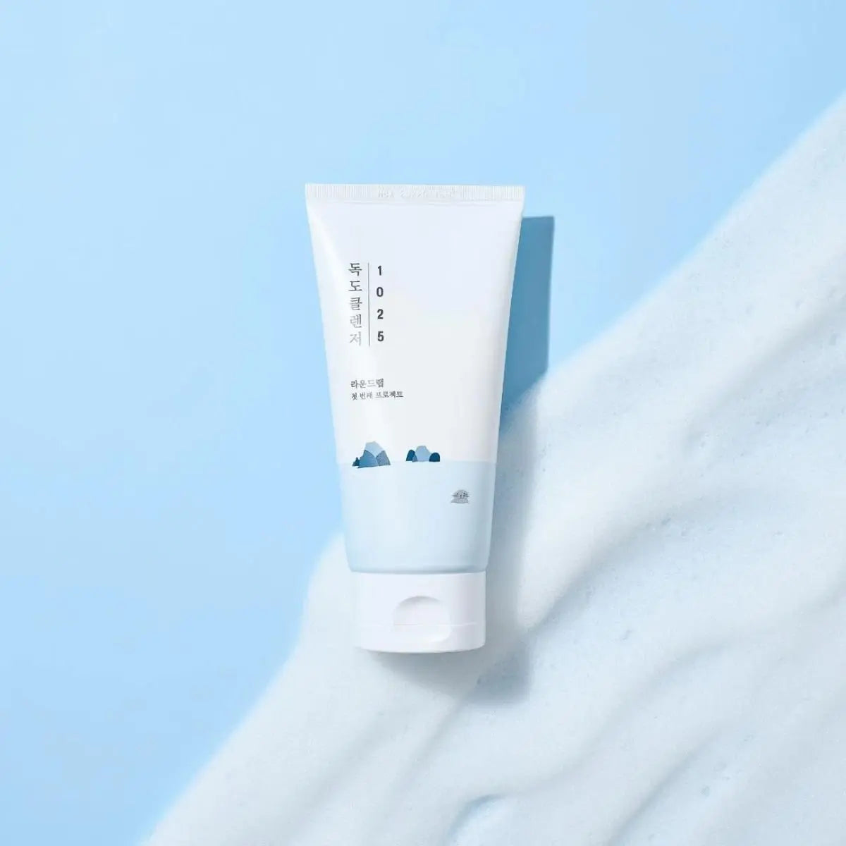 1025 DOKDO Cleanser 150mL Round Lab