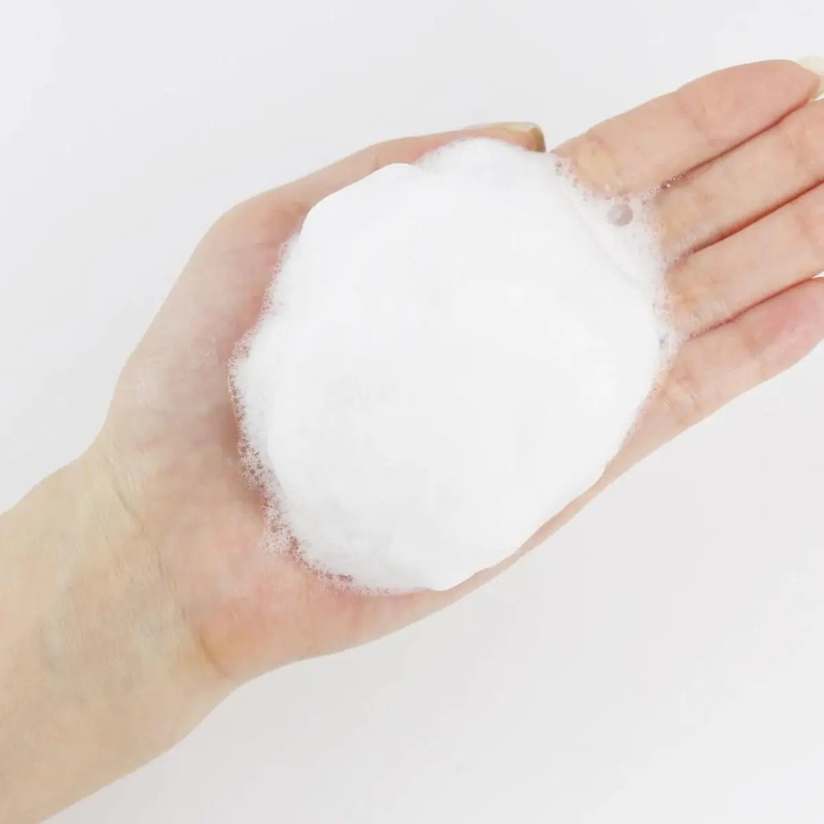 1025 DOKDO Cleanser 150mL Round Lab