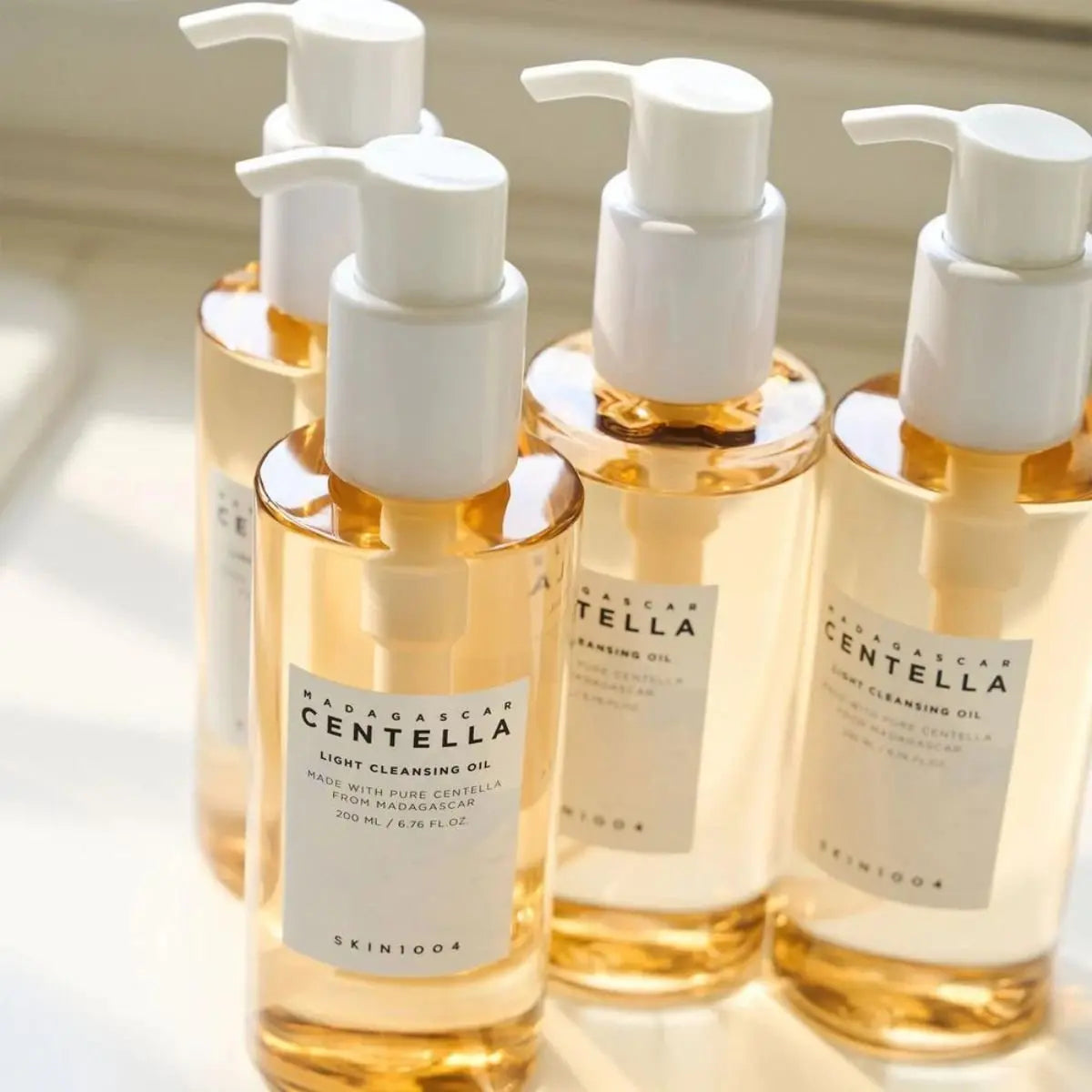 Madagascar Centella Light Cleansing Oil Skin1004